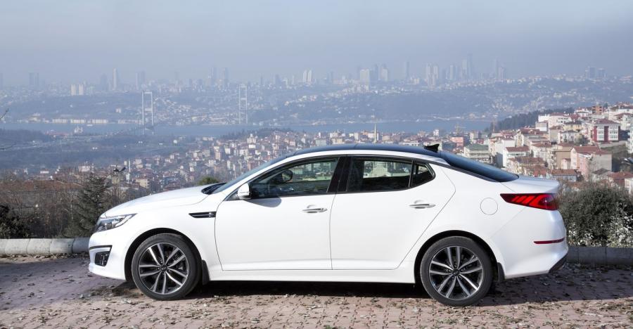  Kia Optima 2013 года  (фото 7 из 63)